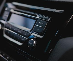imgi_18_classic-auto-dream-auto-radio-installation-image-3